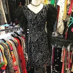 Iridescent Shimmering puff sleeve vintage dress